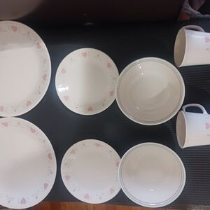 Corelle FOREVER YOURS Heart Patterned Dinnerware Set (Full Set For 2) 8 Pcs